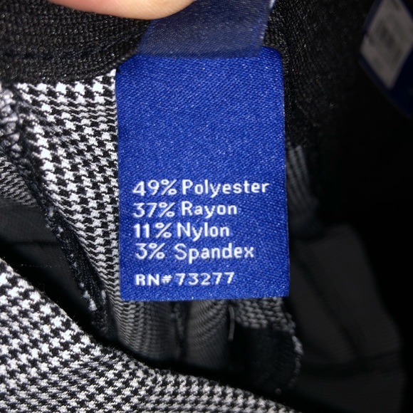 🔥🔥SALE - 3 FOR $30🔥🔥Apt. 9 Houndstooth Pull on Capri - Picture 6 of 6